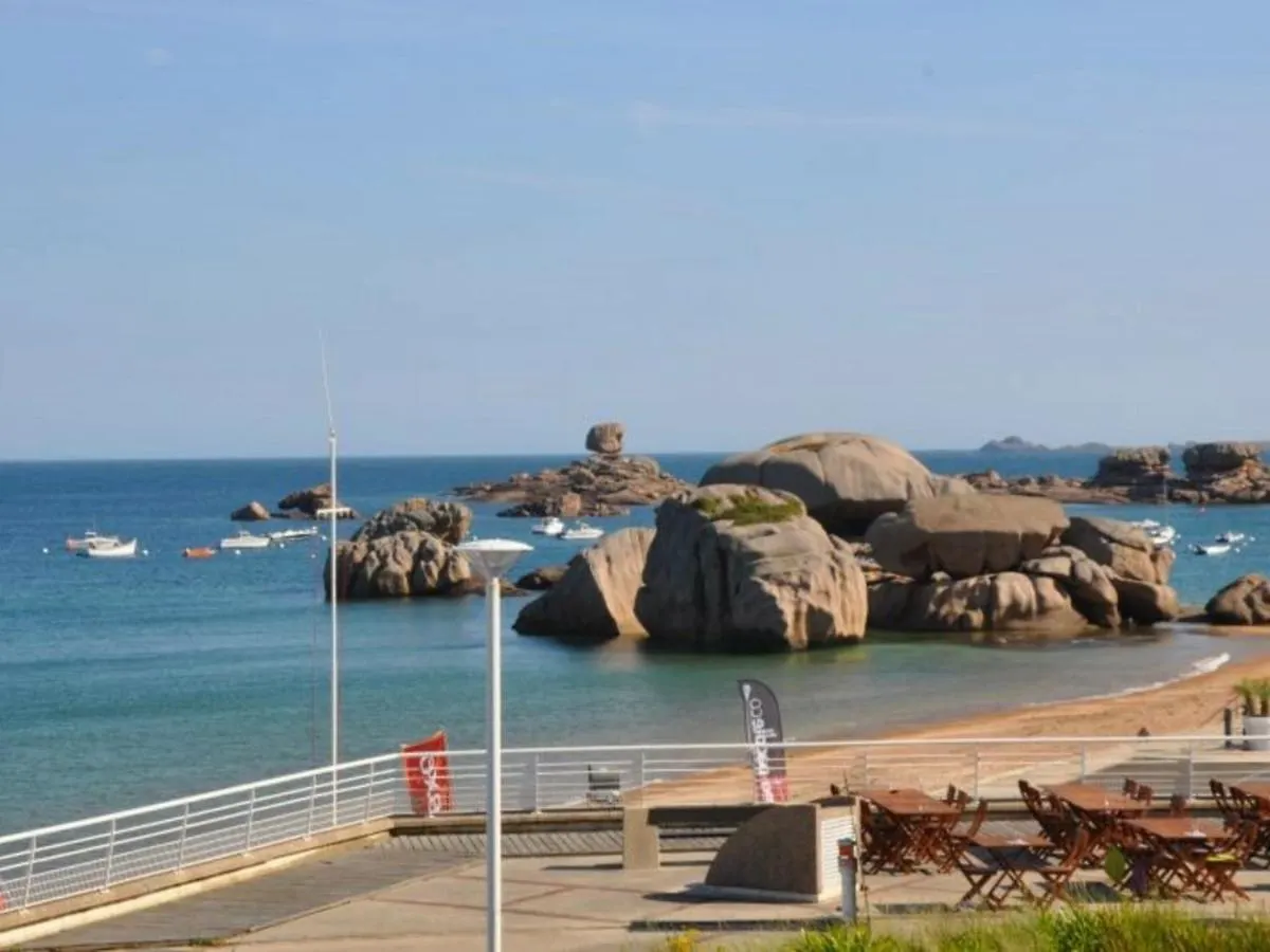 Appartement Avec Wifi A 50M De La Plage Coz Pors, Forum Et Aquarium A Tregastel - Fr-1-368-127 0*,